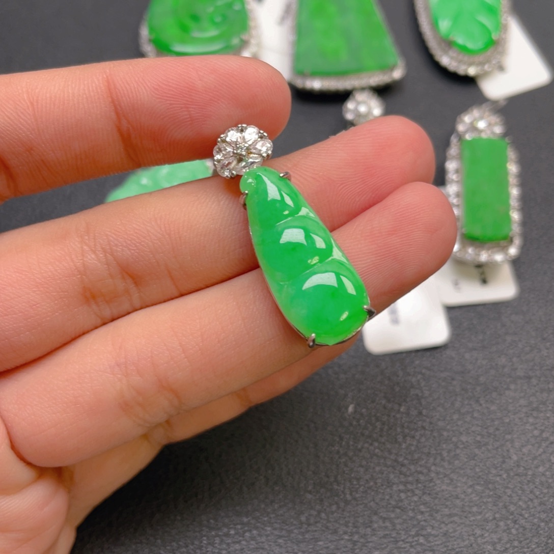 翡翠银S925镶嵌颈饰