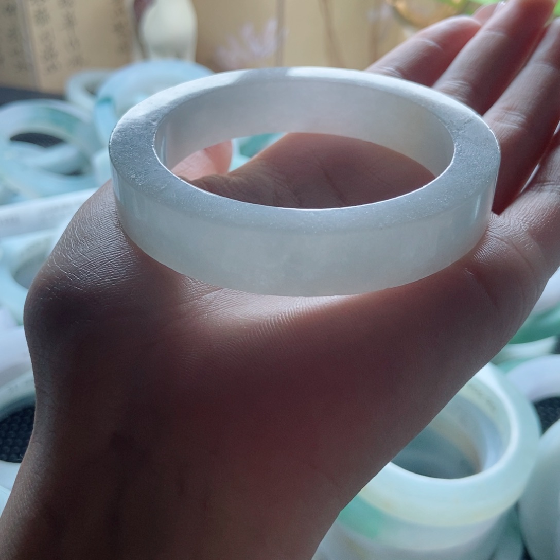 怡***得定制翡翠未镶嵌AA