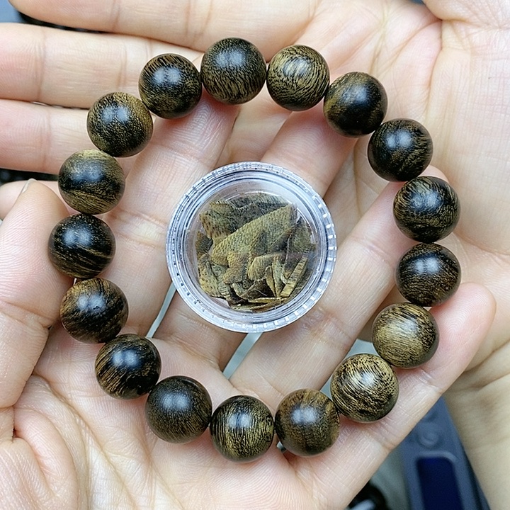 沉香沉香碎屑率**活越南芽庄白奇楠沉水老料