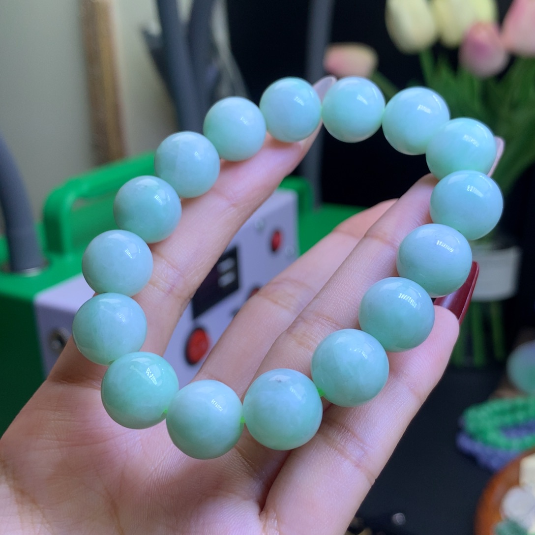 翡翠颈饰未镶嵌天然