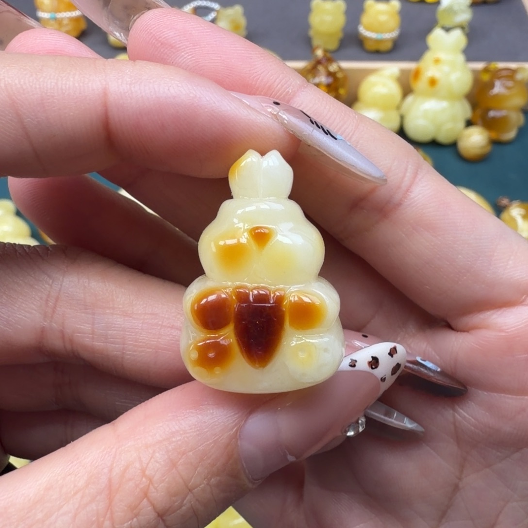 琥珀未镶嵌裸石蜜蜡