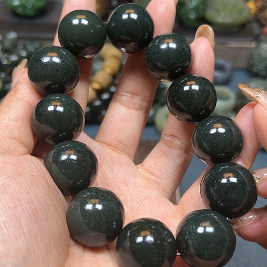 和田玉手串未镶嵌