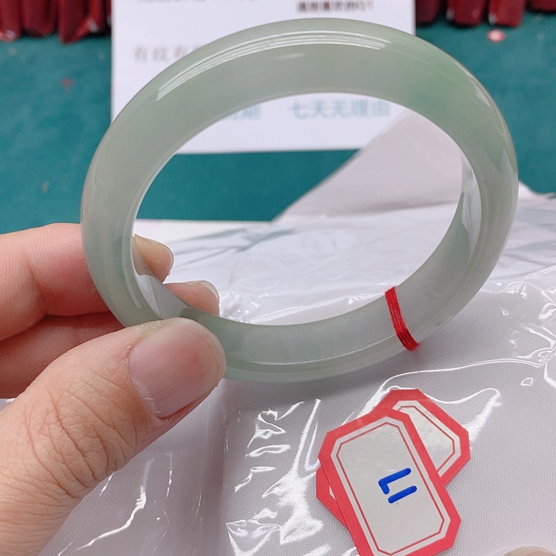 翡翠手镯未镶嵌177777777