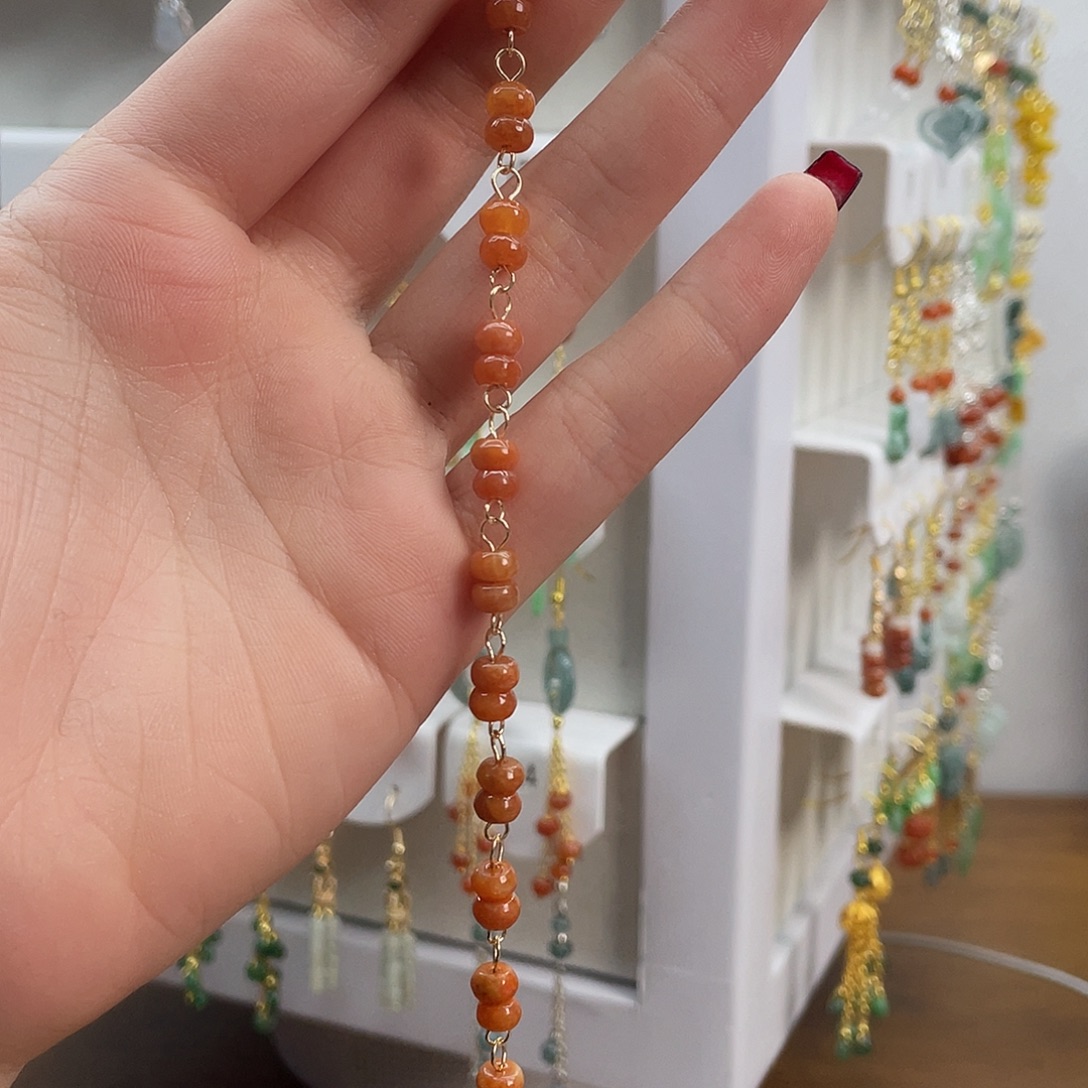 翡翠未镶嵌耳饰红手链