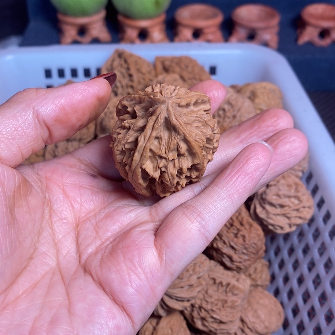 鲁***吃把件文玩核桃文玩