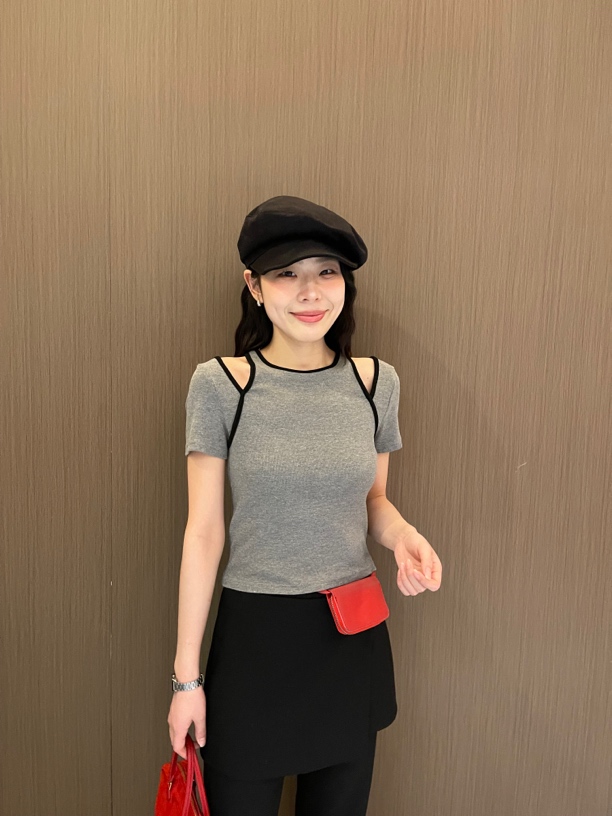 【AILSA BABY】欧货漏锁骨上衣/41202A