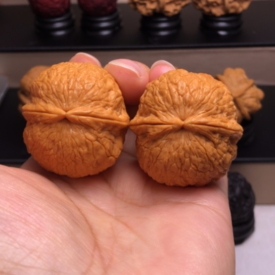 文玩核桃把件金丝绣球19