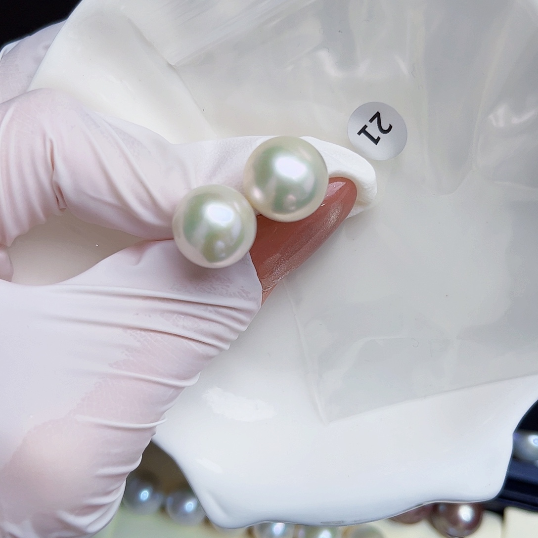 不***言银S925镶嵌淡水珍珠耳饰