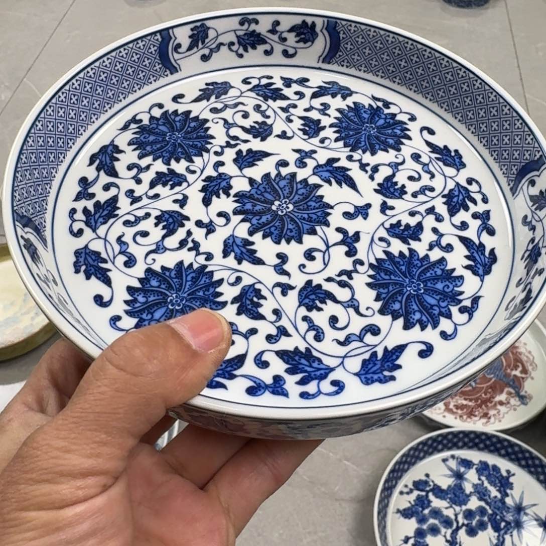 摆件青花缠枝莲不大壶承