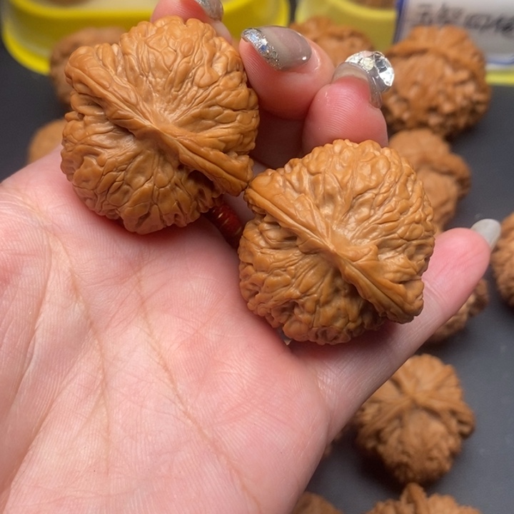 文玩核桃吊坠圆梦