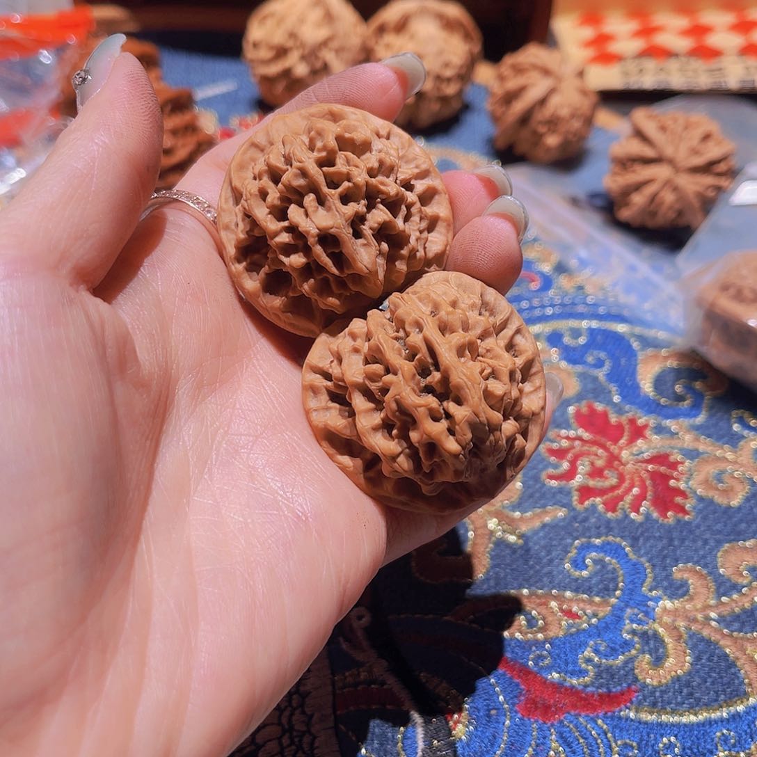 把件文玩核桃白**士096