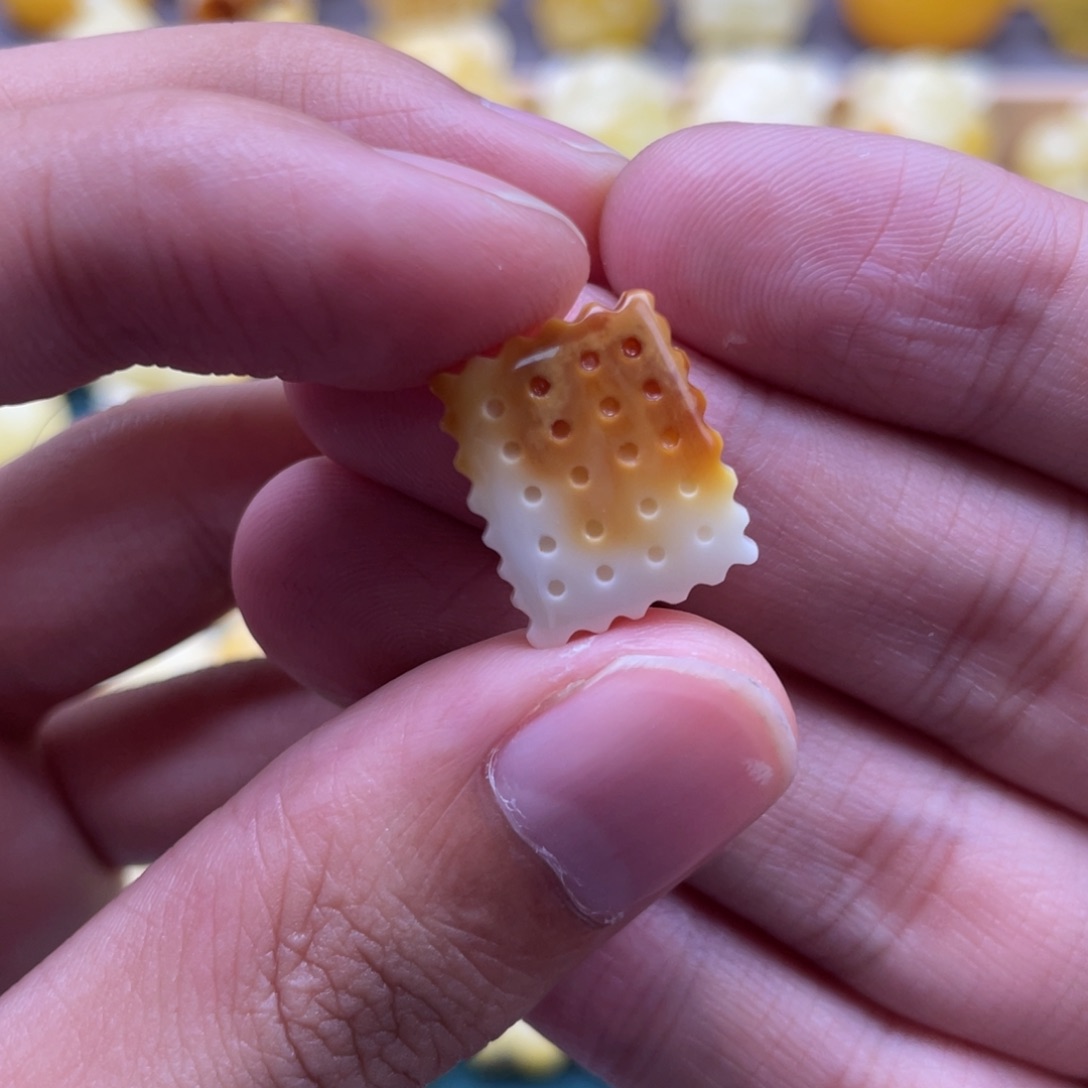 琥珀未镶嵌裸石蜜蜡