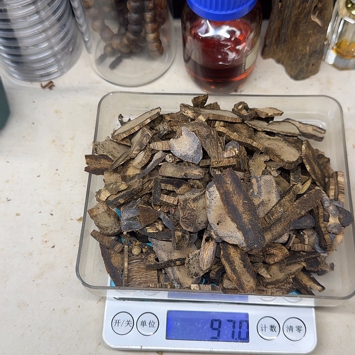 沉香碎屑沉香67克