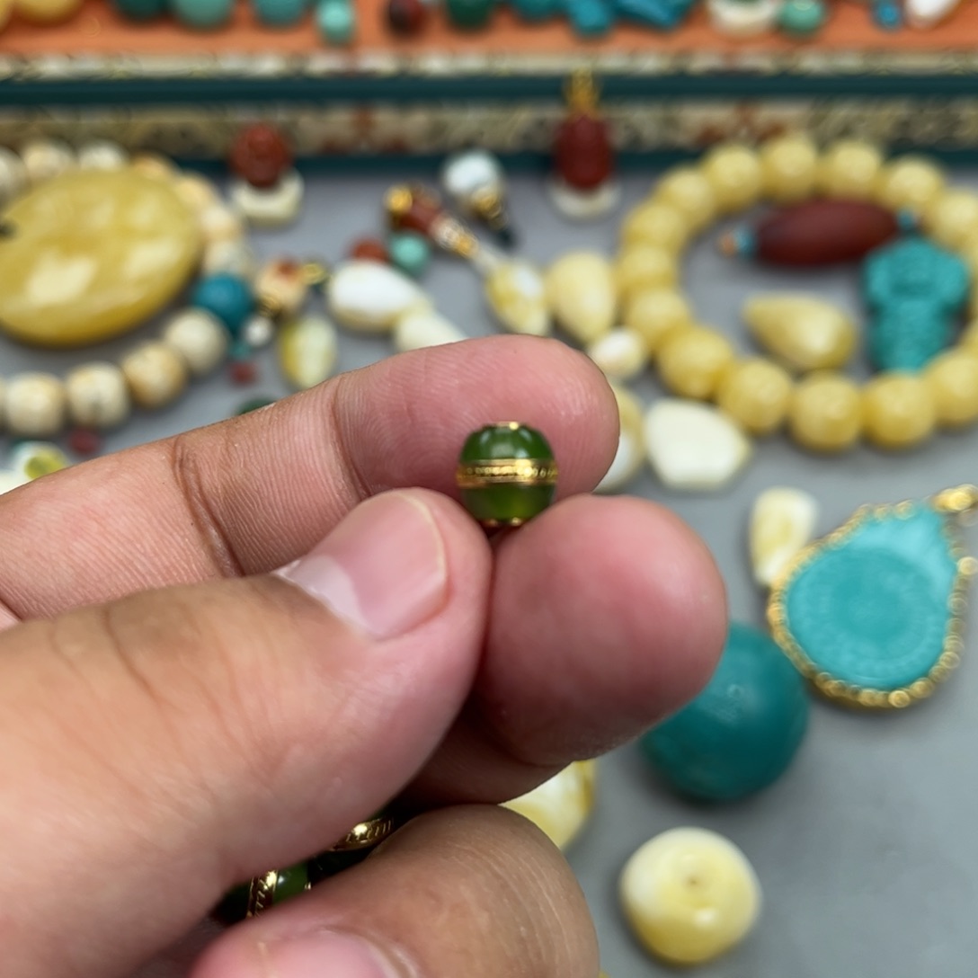 和田玉未镶嵌珠宝奇石8