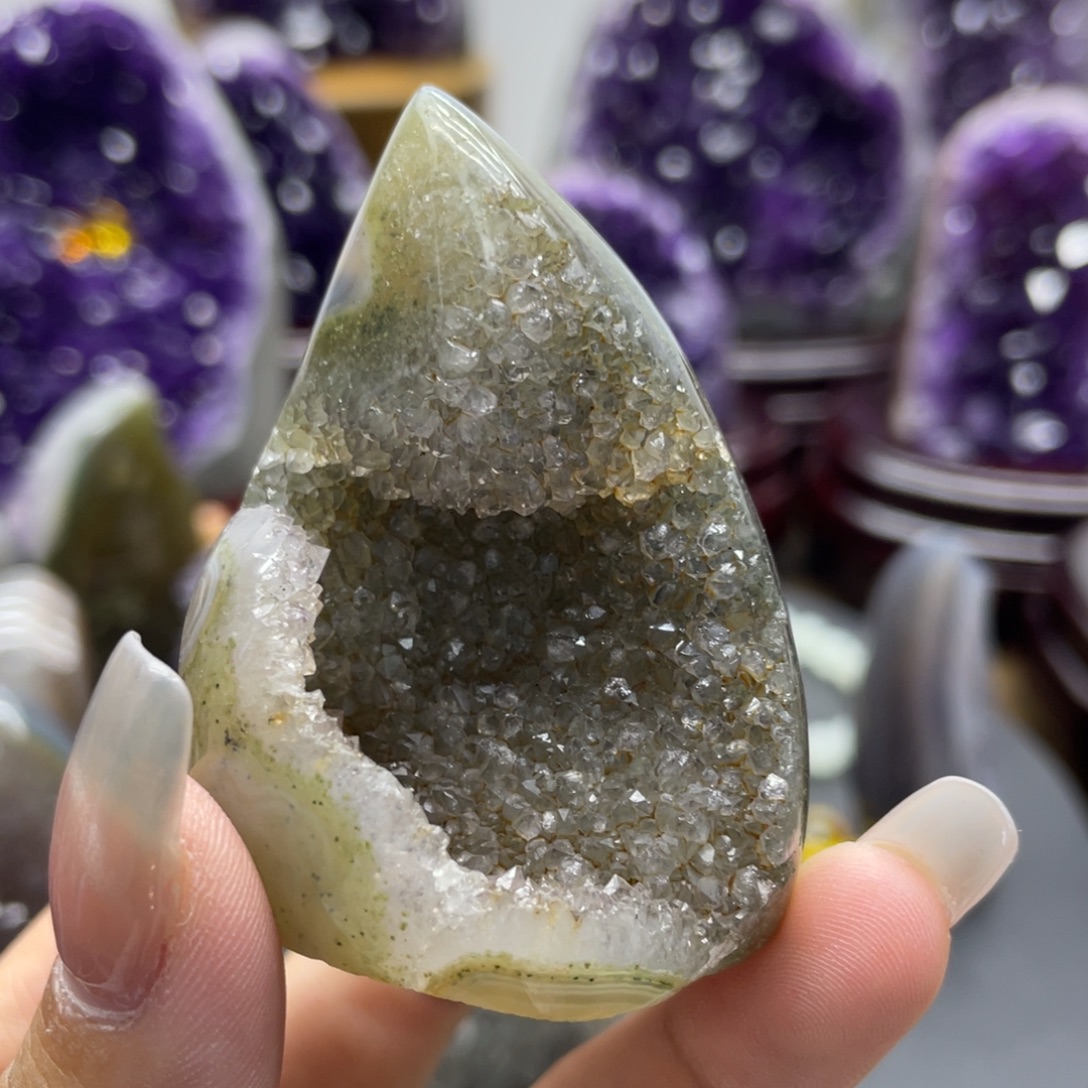未镶嵌大型摆件（非配饰）紫晶