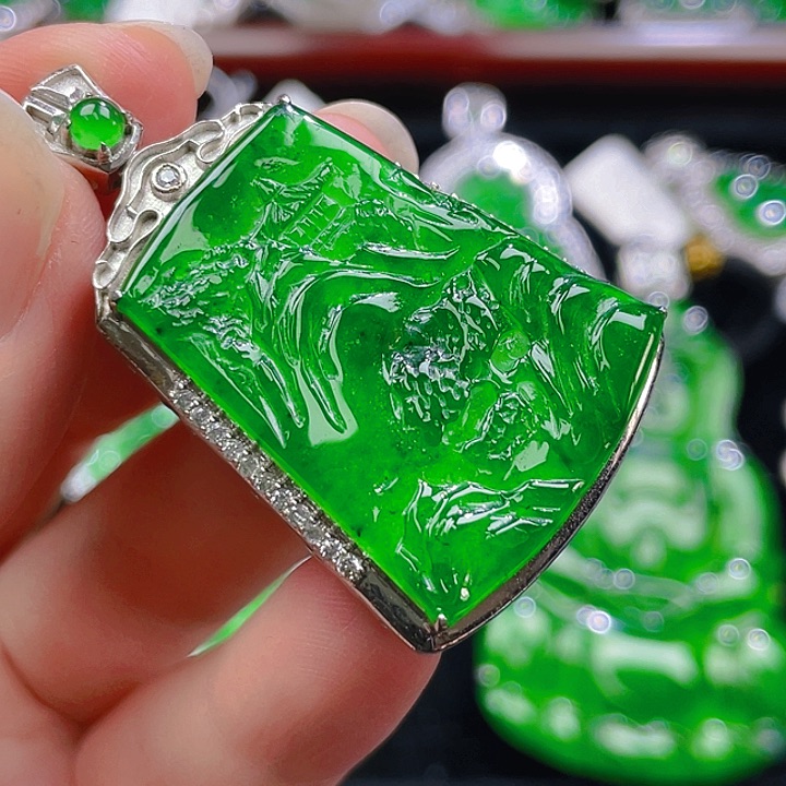 翡翠颈饰未镶嵌6，