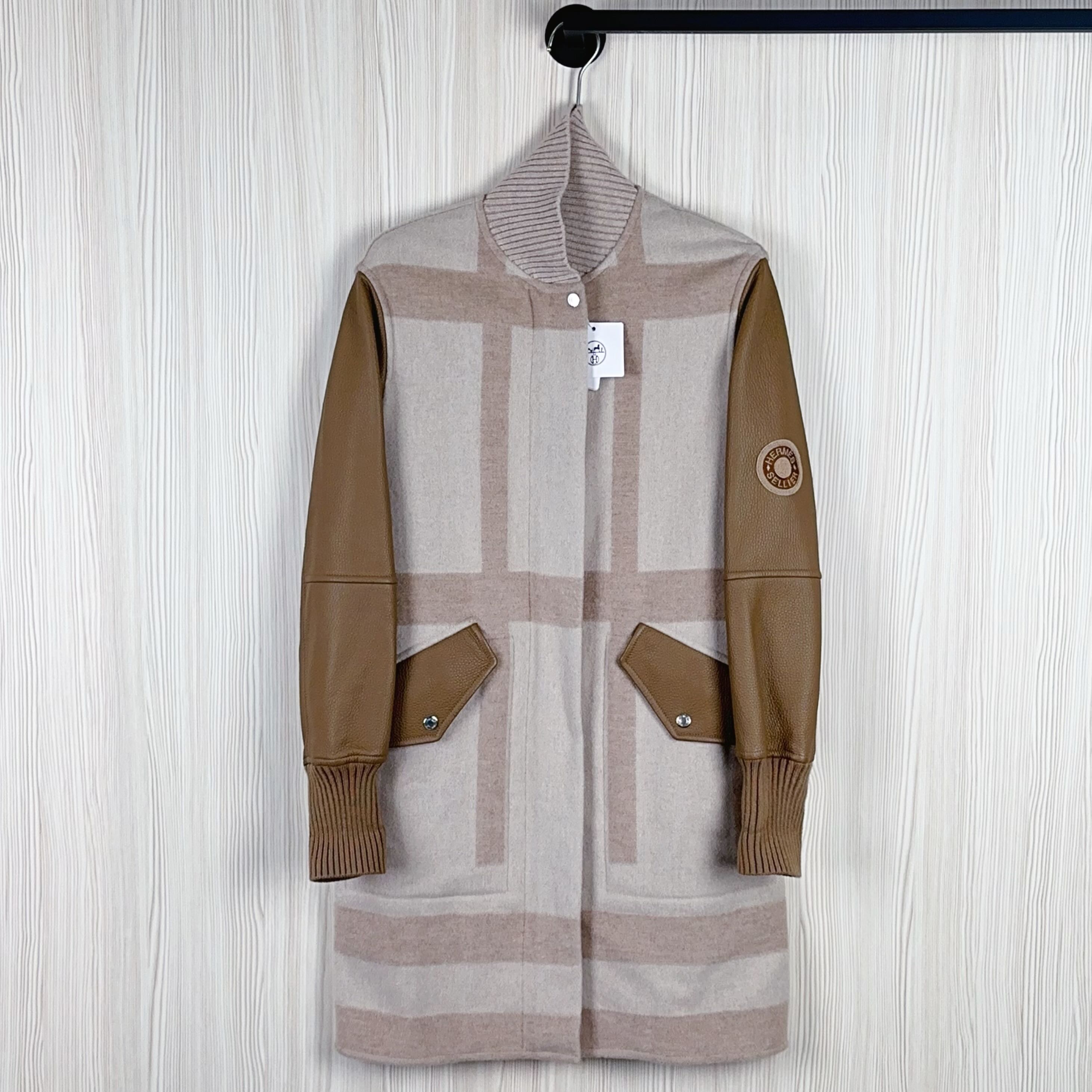 未使用 Hermes/爱马仕 大衣 尺码34 看直播 GSS28769