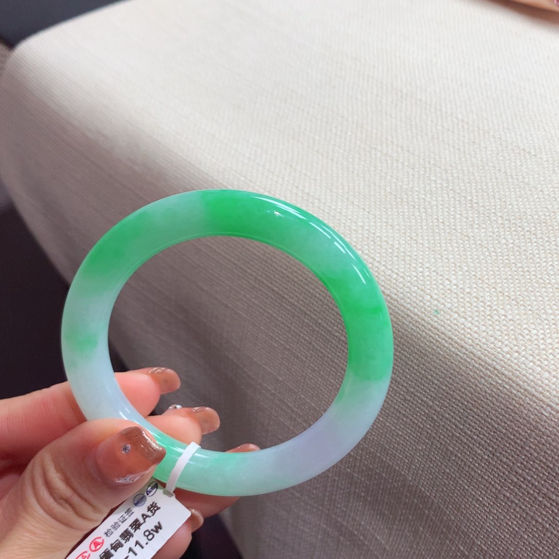 翡翠手镯未镶嵌32号