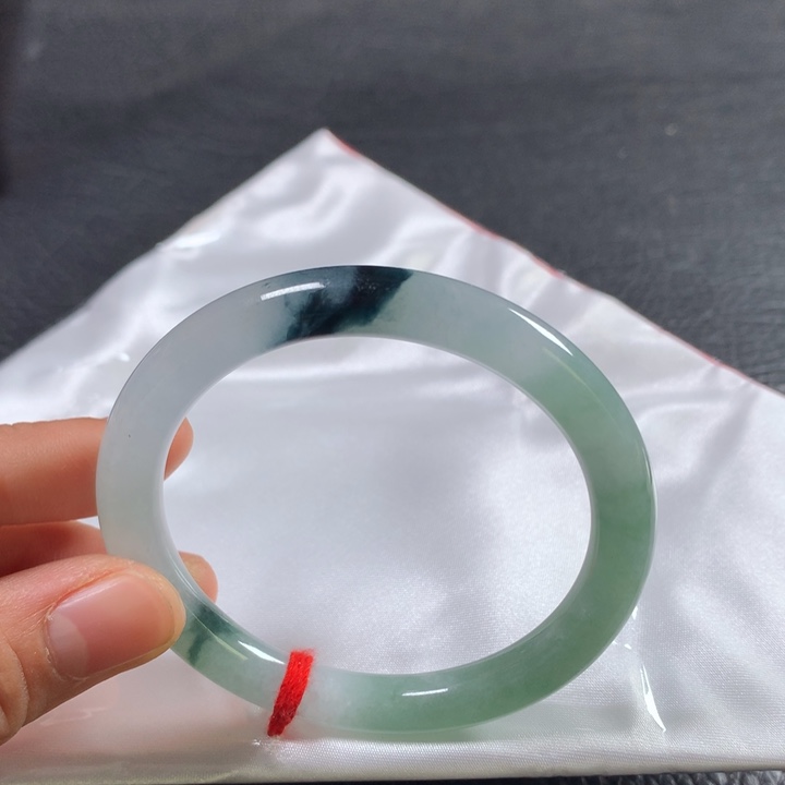 翡翠未镶嵌手镯（圆镯）53➕