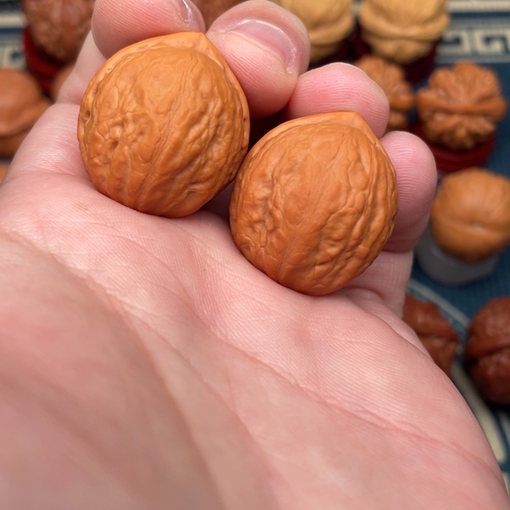 文玩核桃把件小红帽