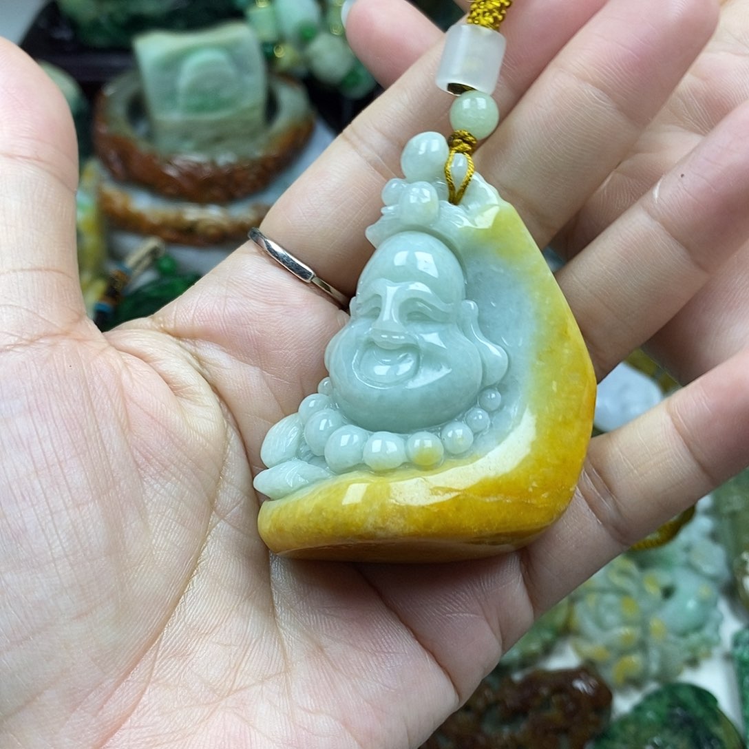 颈饰未镶嵌翡翠牌子