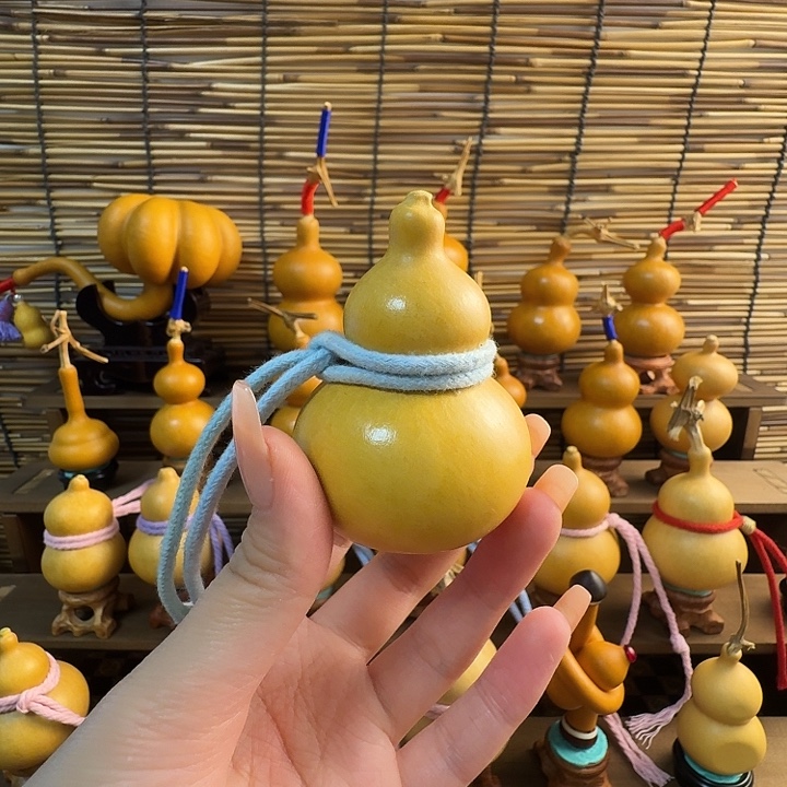 凡***是葫芦天然葫芦手把件
