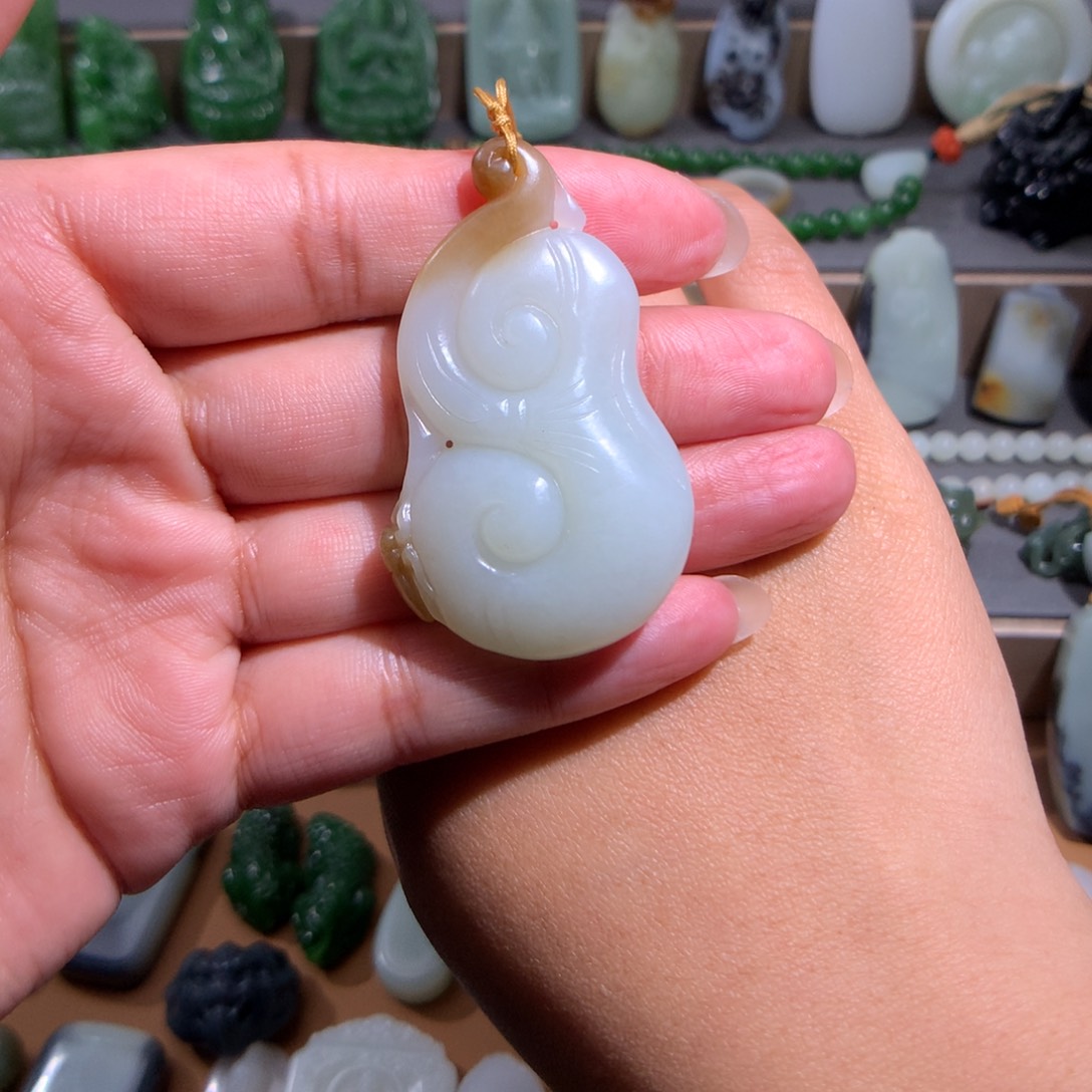 和田玉颈饰未镶嵌潘