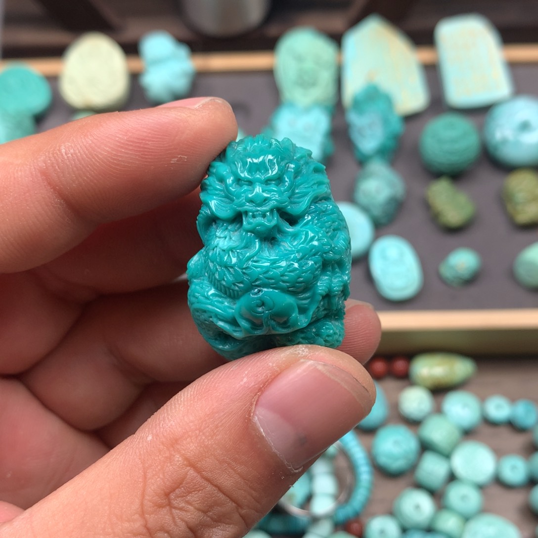 绿松石雕刻未镶嵌