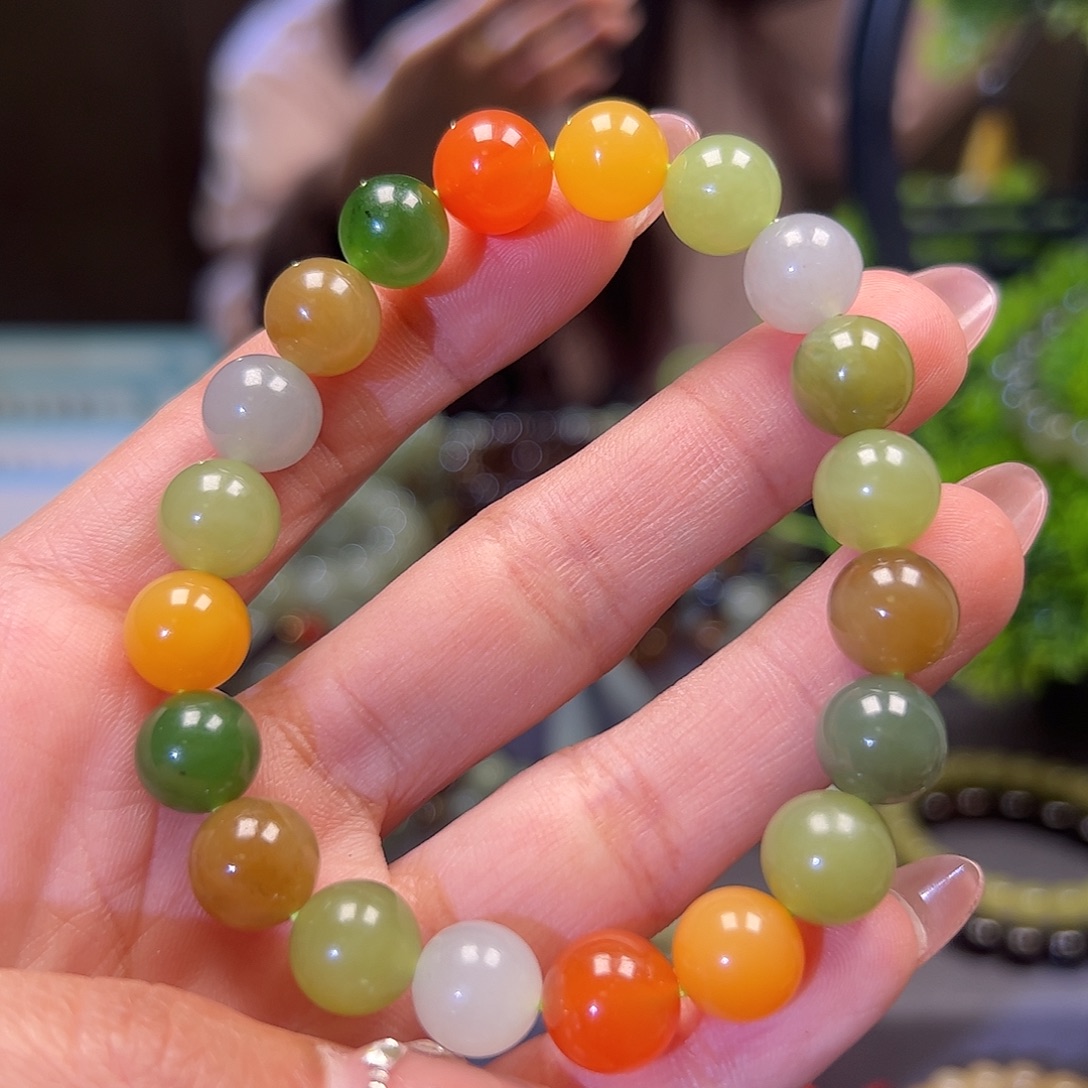 和田玉未镶嵌手串