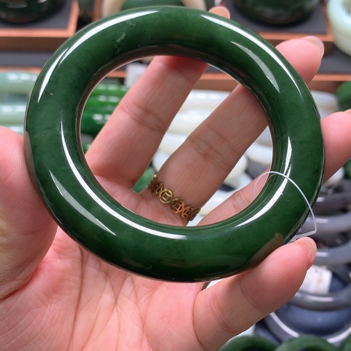 【闪购商品】未镶嵌手镯和田玉（碧玉）13