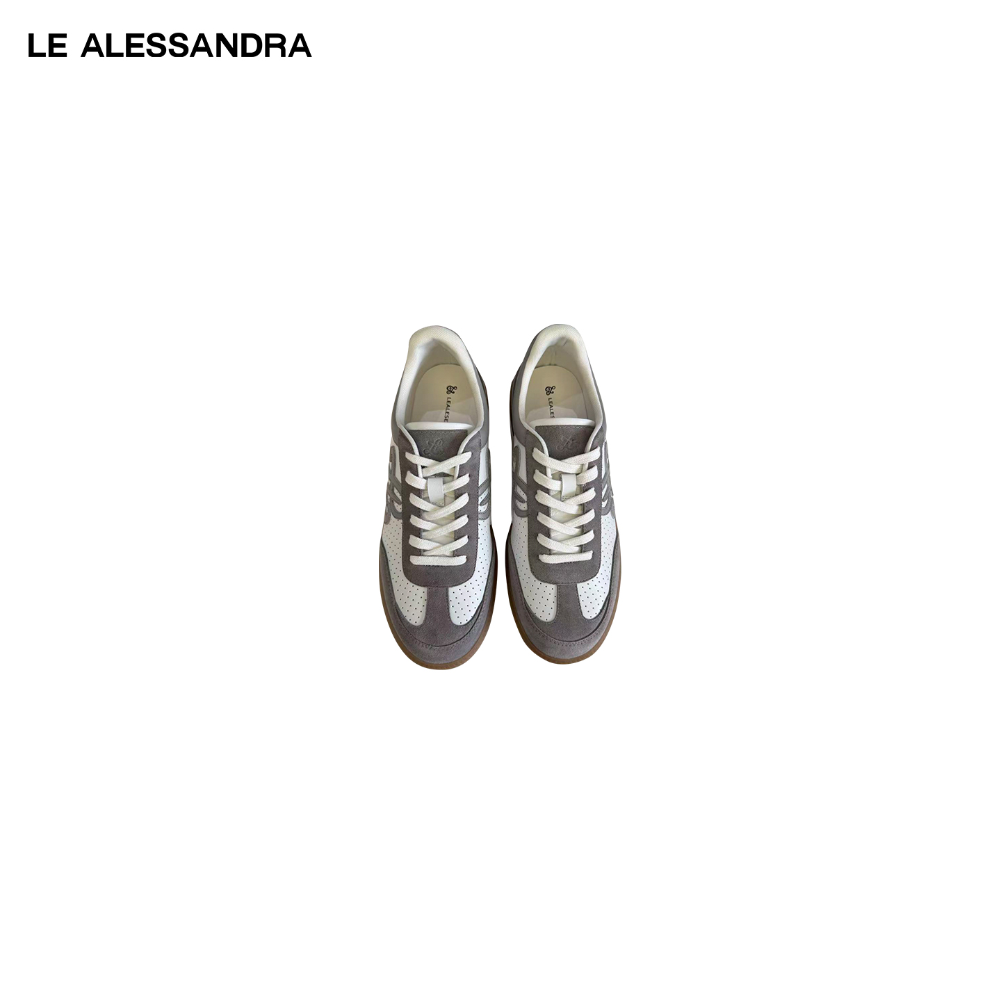 品牌直营 LE ALESSANDRA 浮雕印花德训灰白拼色运动平底板鞋