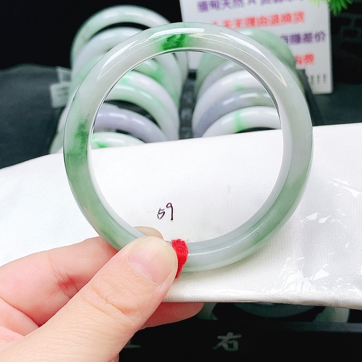 翡翠未镶嵌手镯72