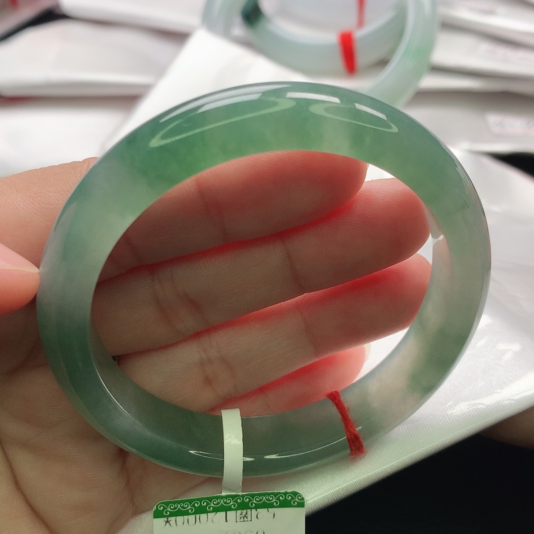 翡翠未镶嵌手镯缅甸53.54