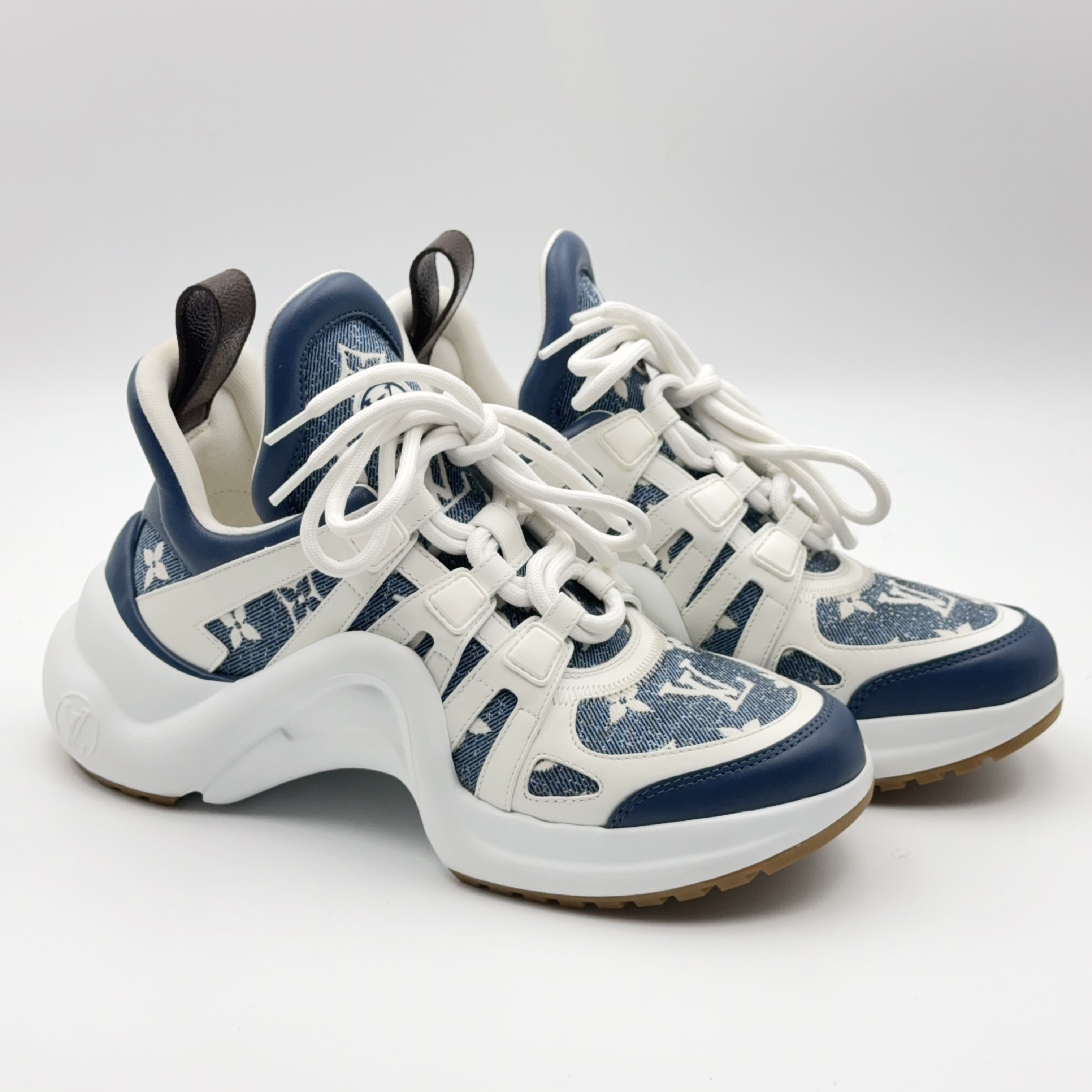 99新 LouisVuitton/路易威登 /37码/蓝牛仔满印拱桥/00725