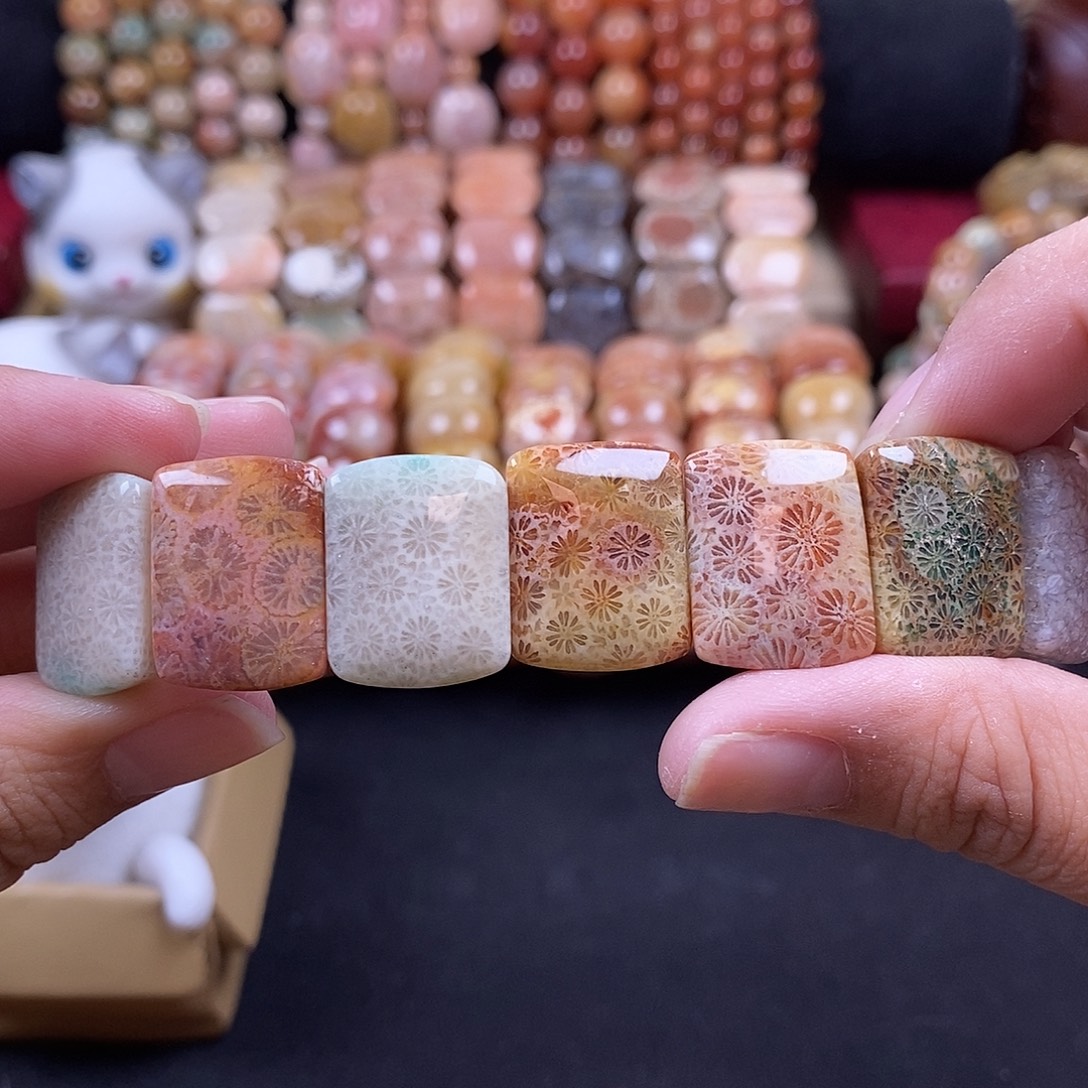 硅化珊瑚（珊瑚玉）手牌未镶嵌11