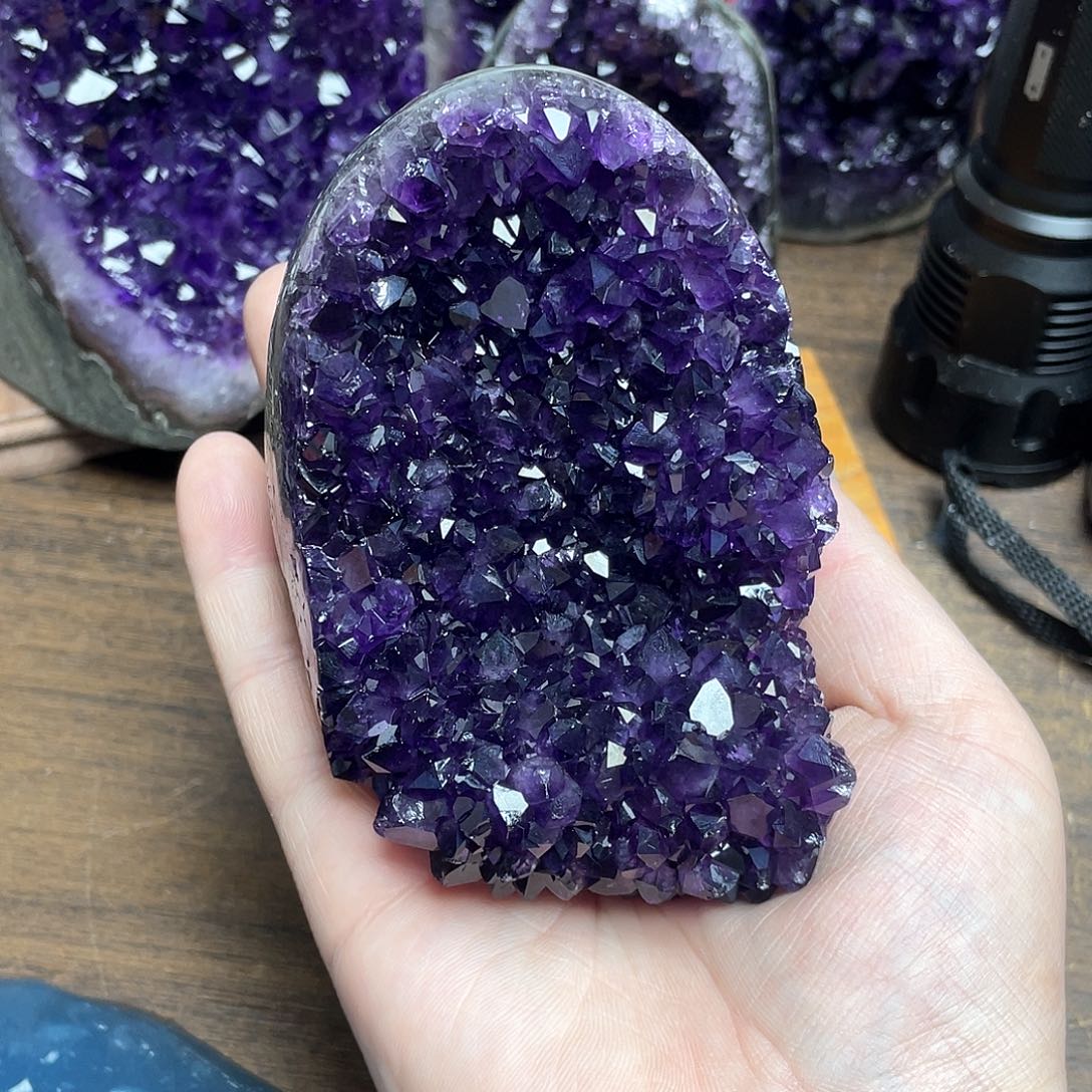 紫晶大型摆件（非配饰）未镶嵌