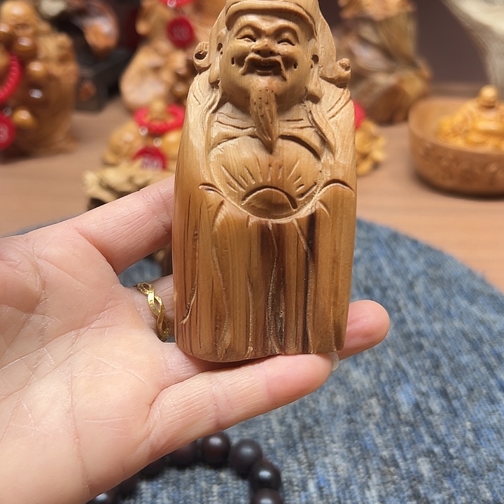 柏木太行崖柏手把摆件