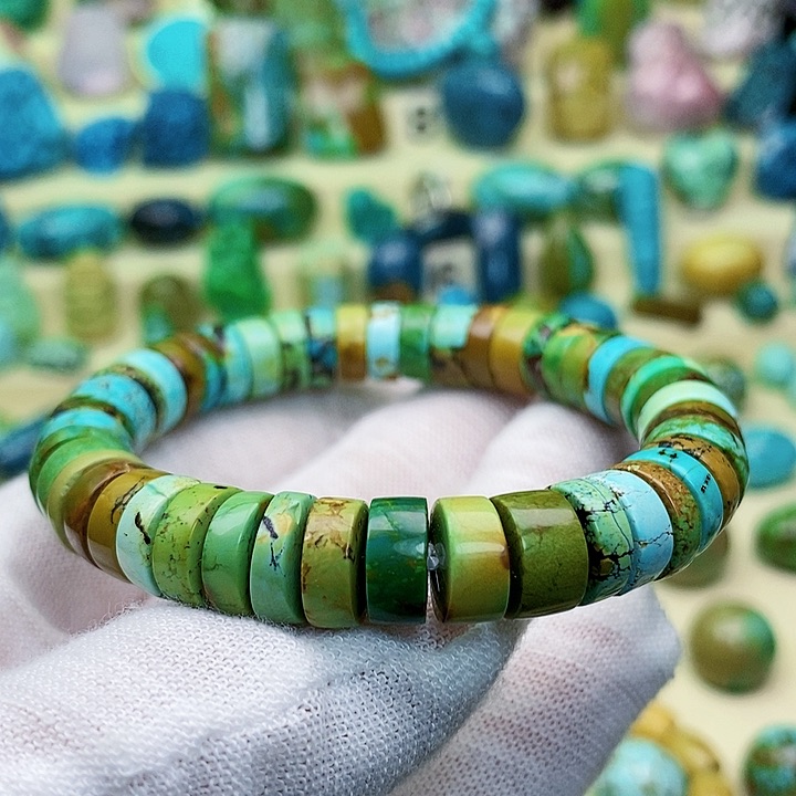 绿松石配饰未镶嵌