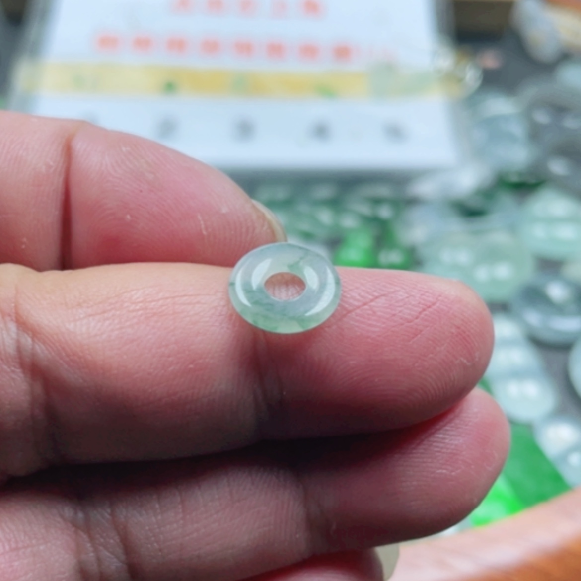 【闪购商品】翡翠颈饰未镶嵌翡翠
