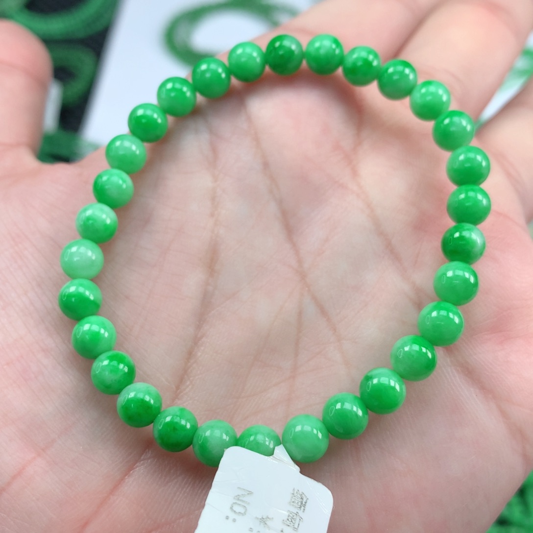 翡翠手链未镶嵌翡翠