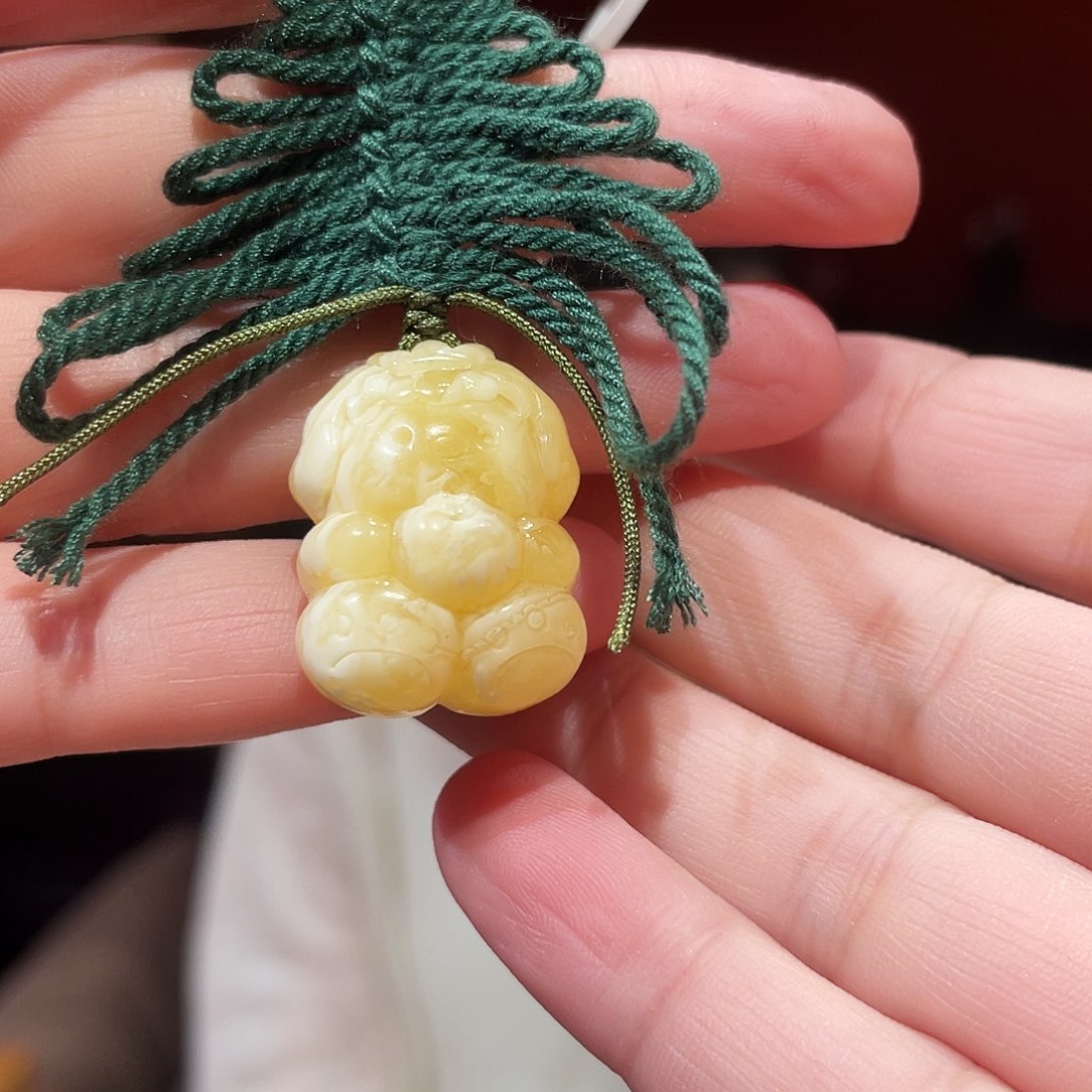 蜜蜡未镶嵌颈饰蜜蜡