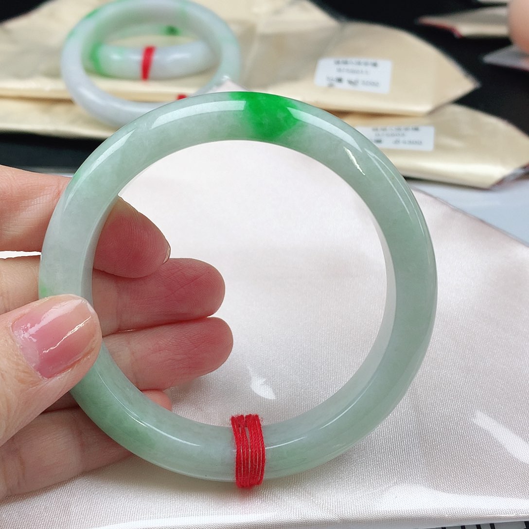 翡翠手镯未镶嵌001正