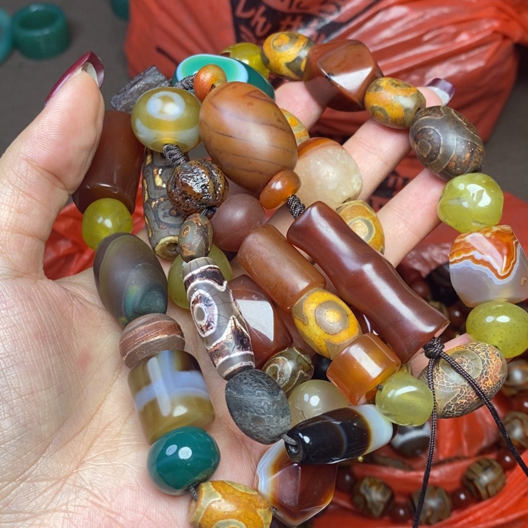 玛瑙/玉髓颈饰未镶嵌