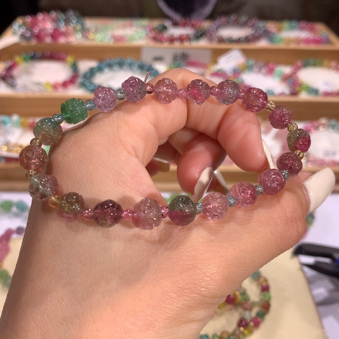 碧玺多样性发货一件未镶嵌