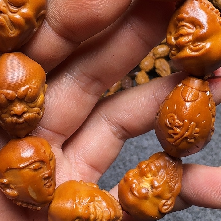 橄榄核手串M****K你的电话