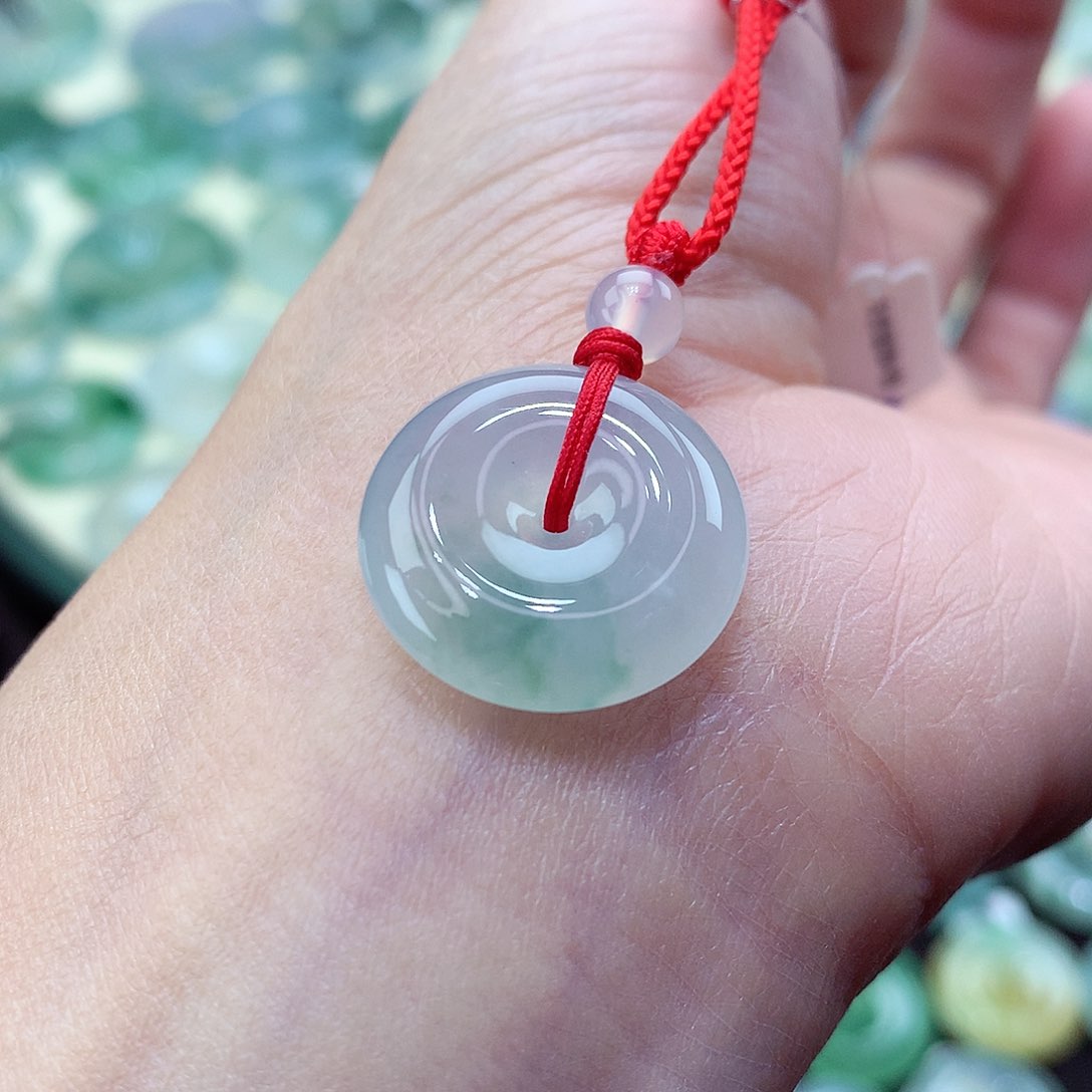 翡翠颈饰未镶嵌编号13。尺寸19-5.9