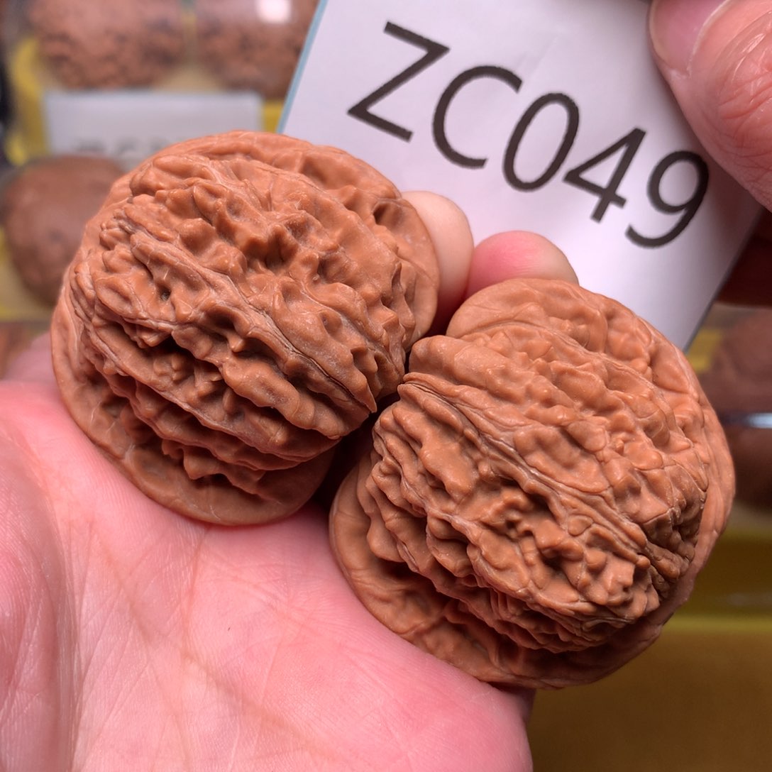 文玩核桃把件毕业汉高楼44