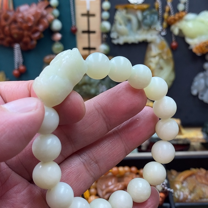 【闪购商品】蛇纹石玉手链未镶嵌