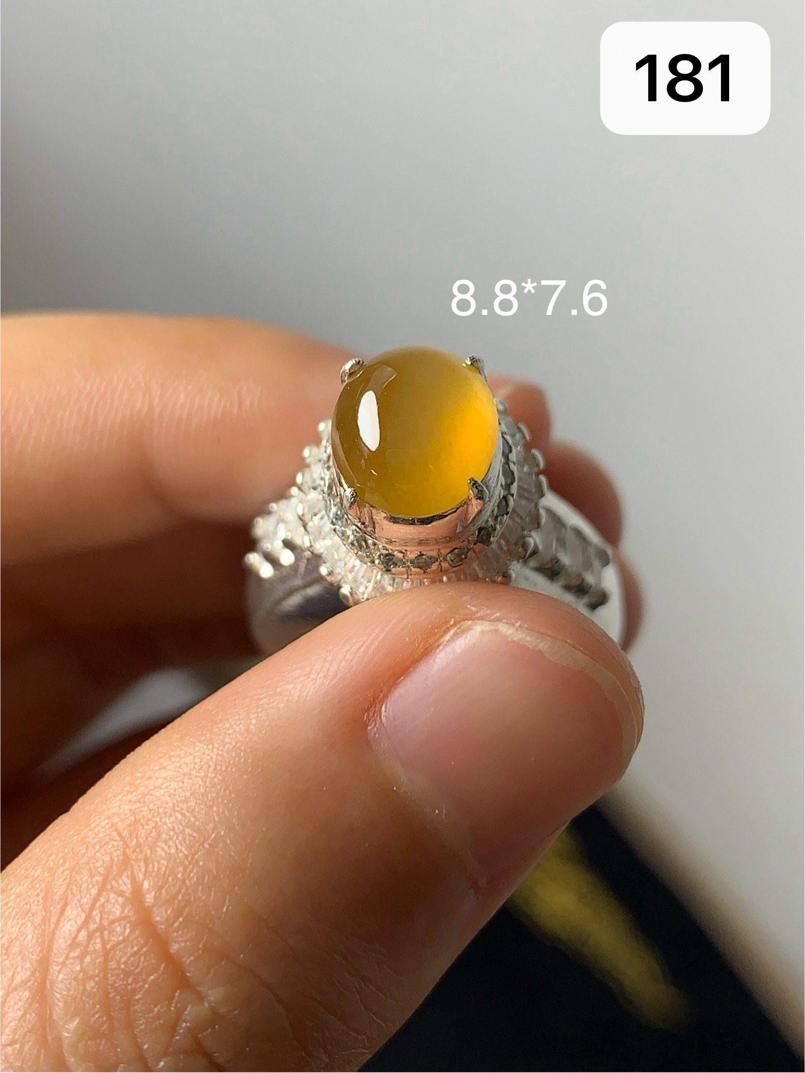 缅甸天然翡翠A货铜托镶嵌