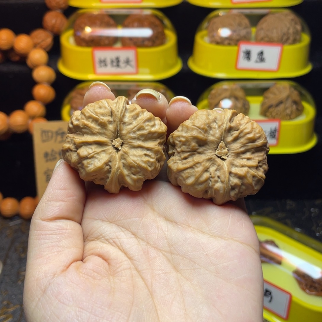 文玩核桃把件蛤蟆头37